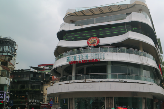 Chốt thời gian phá dỡ tòa nhà Hàm cá mập