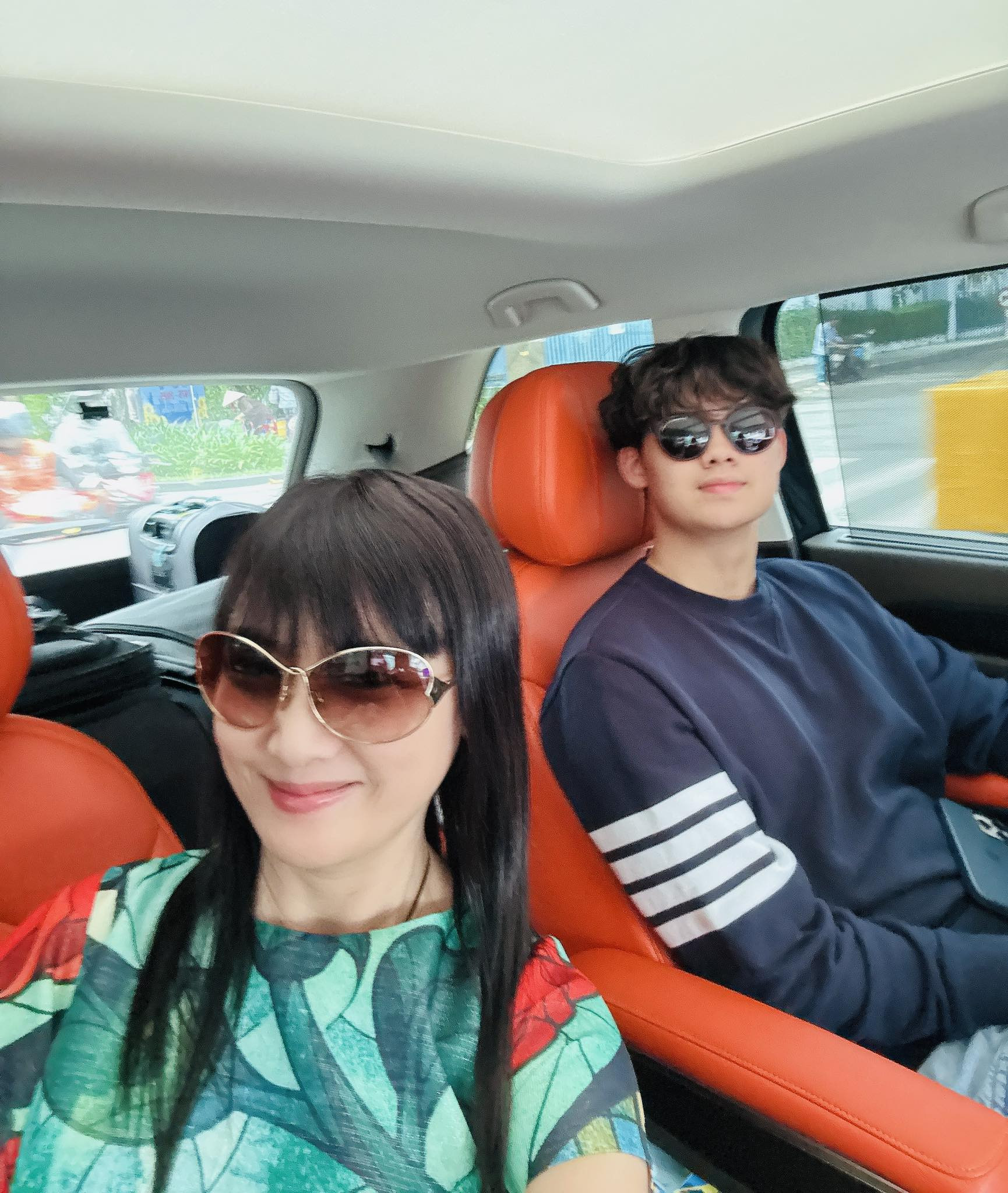 Con trai như tài tử điện ảnh của Hiền Mai - 'người đẹp ảnh lịch' thập niên 90 - Ảnh 1.