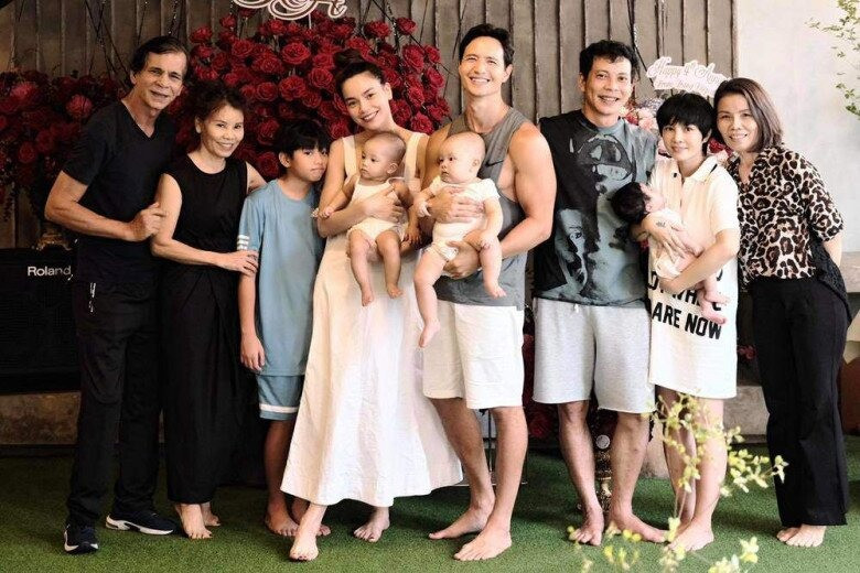 Kim Lý được lòng gia đình Hồ Ngọc Hà từ mẹ ruột đến con riêng đều quý mến