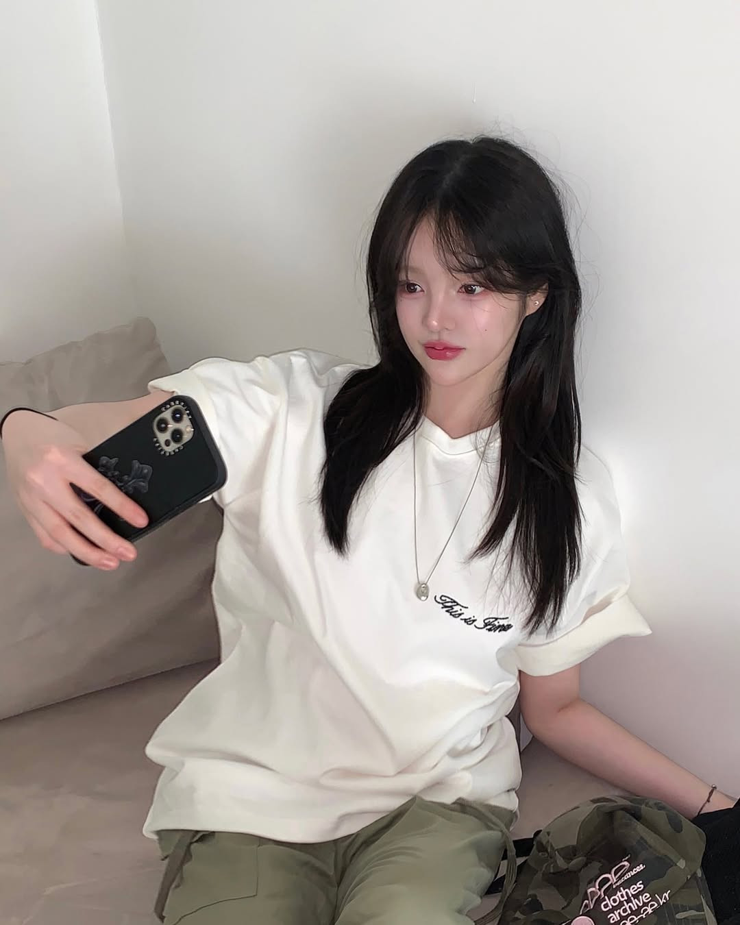 Làm điều này khi gội đầu sẽ giúp tóc sạch sâu, giảm dầu nhờn thấy rõ- Ảnh 2.