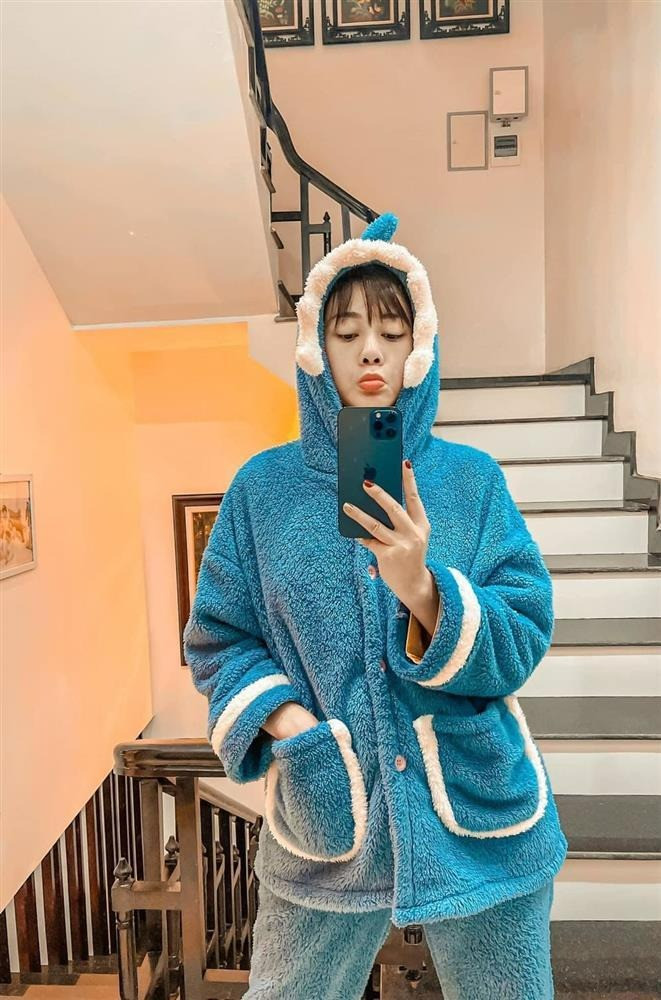 Làm vợ Shark Bình Phương Oanh mặc đồ ngủ cũng sang hơn hẳn ngày xưa