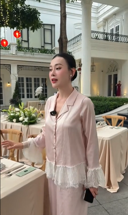 Làm vợ Shark Bình Phương Oanh mặc đồ ngủ cũng sang hơn hẳn ngày xưa