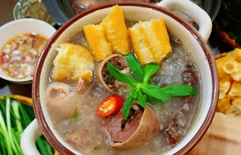 Món ăn từ lòng lợn từng bị chê là ‘tệ nhất Việt Nam’ lại lọt Top món ngon của thế giới