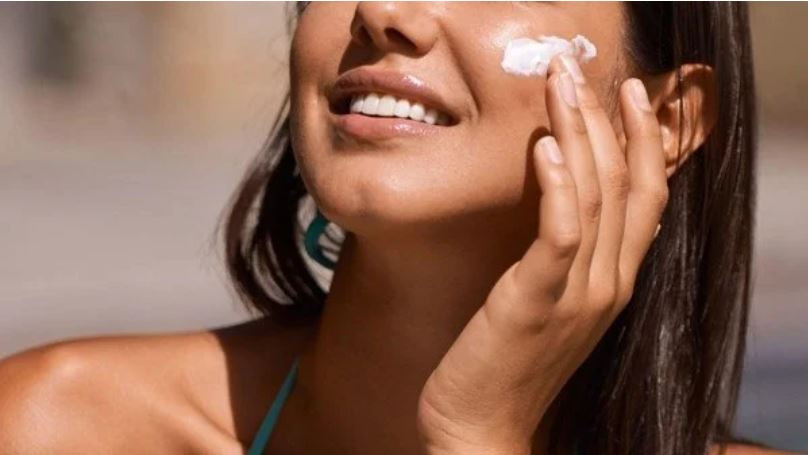Sử dụng kem chống nắng hàng ngày tốt không, liệu có gây thiếu hụt vitamin D? - Ảnh 2