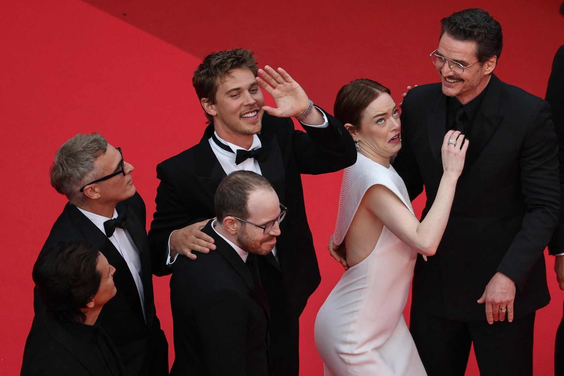 Angelina Jolie là tâm điểm ở Cannes, Đường Yên và Cao Viên Viên bị ‘ống kính hung thần’ bóc trần ảnh 9