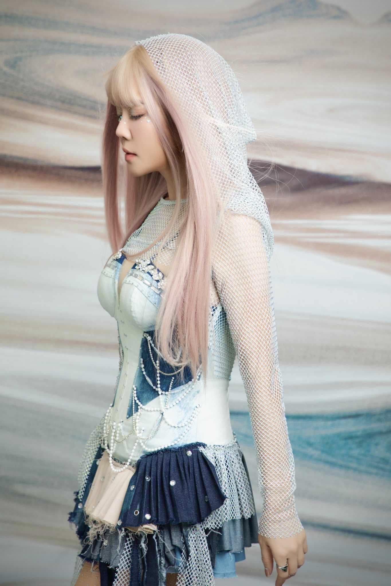 'Chị đẹp' quê Hải Phòng tuổi ngoài 50 có nhan sắc 'hack' tuổi gây sốc, tình yêu đẹp bên bầu show nổi tiếng- Ảnh 5.