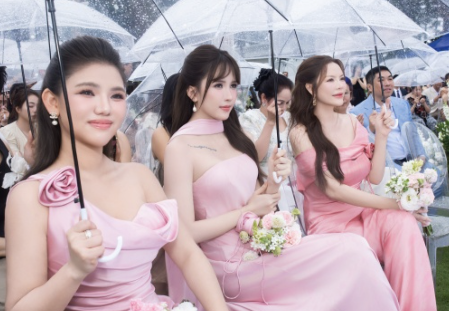 Dàn mỹ nhân Vbiz chắc chắn sẽ xinh lên bội phần nếu quyết tâm bỏ làm việc này khi đăng ảnh! screenshot 2025 05 17 at 175106