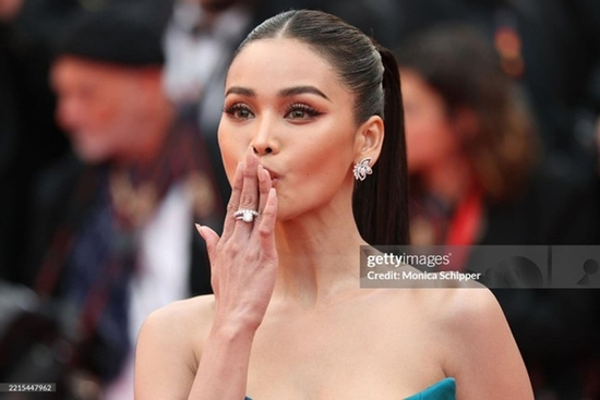 Engfa Waraha bị chê bai khi xuất hiện ở Cannes