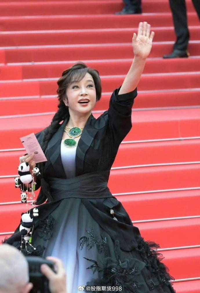 Lưu Hiểu Khánh bác bỏ cáo buộc trốn thuế - Ảnh 1.