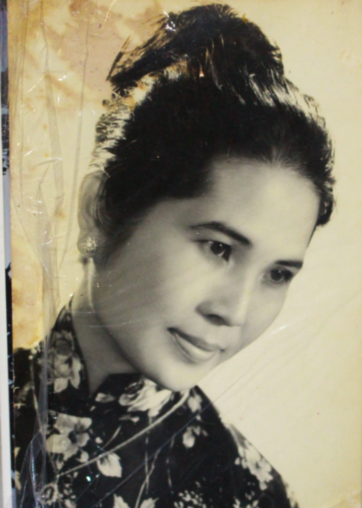 Đến năm 1950, bà được điều động, chuyển lên Sài Gòn làm liên lạc, hộp thư mật cho Ban Quân báo Khu 9. Năm 1963, bà trở lại Sài Gòn, hoạt động điệp báo. Giai đoạn này, bà Phết hoạt động rất sôi nổi, đóng góp nhiều cho quá trình thống nhất đất nước.