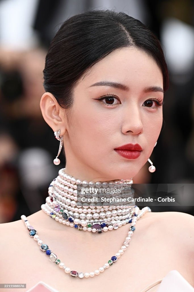 Cannes ngày 5: Châu Dã đẹp không tì vết, sao vô danh làm lố ảnh 9