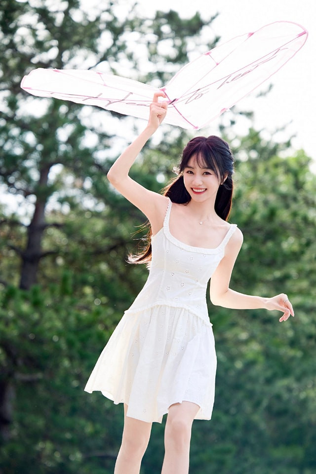 Đúng 6h sáng thứ Hai 19/5/2025, 3 con giáp đếm tiền mỏi tay, đón nhận nhiều phúc khí Đúng 6h sáng ngày mai, thứ Hai 19/5/2025, biến vận rủi thành may mắn, 3 con giáp 'hóa phượng hoàng lửa sải cánh', đón nhận nhiều phúc khí, tài lộc xán lạn - Ảnh 2