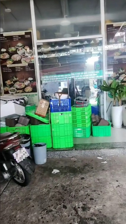 Tình tiết mới gây hoang mang về chủ quán Lòng Chát sau drama lòng se điếu