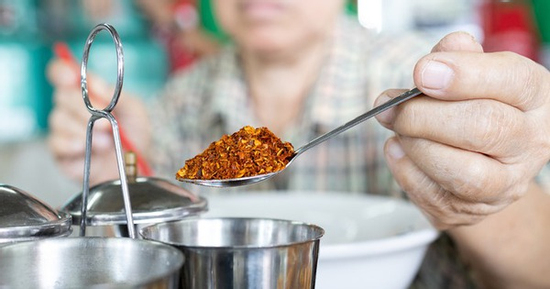 Ăn cay có giúp đốt cháy calo nhiều hơn?