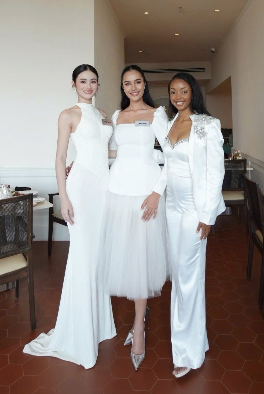 Bạn thân Ý Nhi bị tố được BTC thiên vị vì khoảnh khắc 30s gây tranh cãi ở Miss World Bạn thân Ý Nhi bị tố được BTC Miss World ưu ái ra mặt vì khoảnh khắc 30s gây tranh cãi