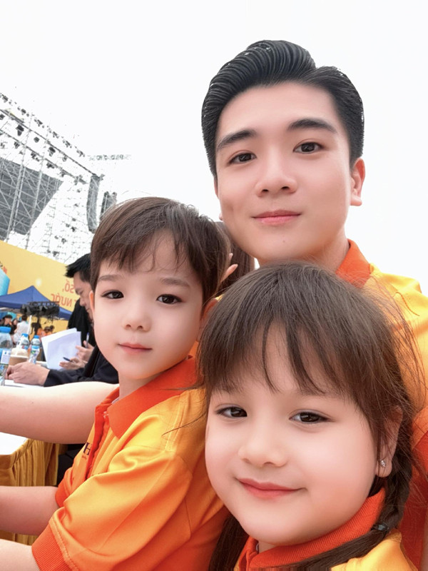 Chủ tịch ACB và doanh nhân Cường 'Đô la' vào chúc mừng anh chồng Đỗ Mỹ Linh lần nữa lên chức bố- Ảnh 7.