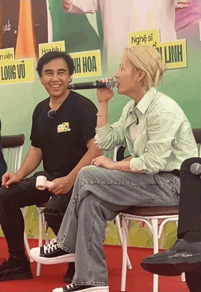 Jack97 lộ yếu điểm khi hát live