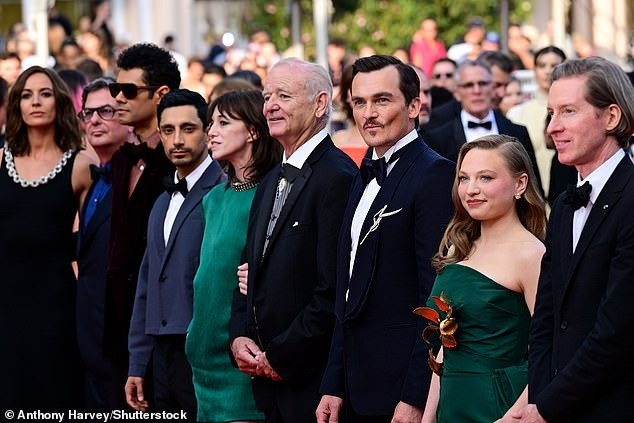 Náo loạn trên thảm đỏ Cannes ảnh 2