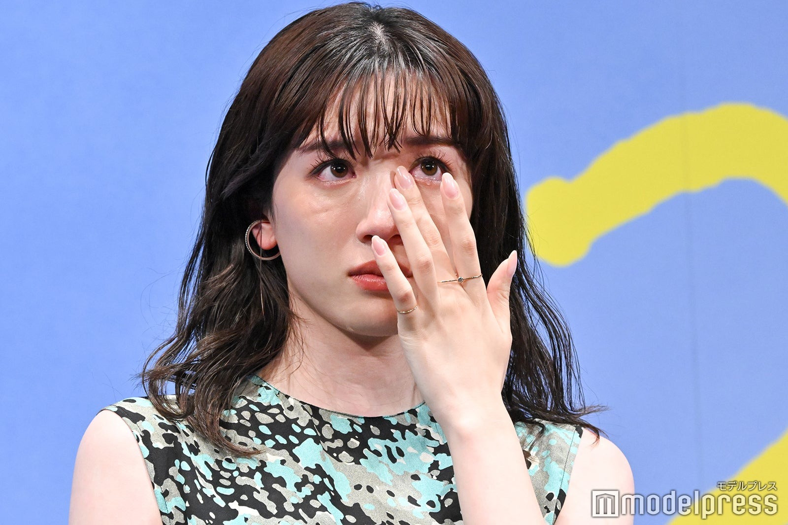 Ngọc nữ ngây thơ hàng đầu showbiz chịu trái đắng sau bê bối ngoại tình