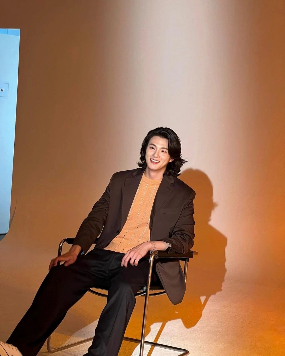 shin seung ho tu ve si cua irene red velvet den tai tu noi bat cua man anh han hinh anh 5