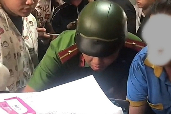 Xử lý bãi giữ xe ở quận 3 thu 100.000 đồng/lượt dịp lễ diễu binh