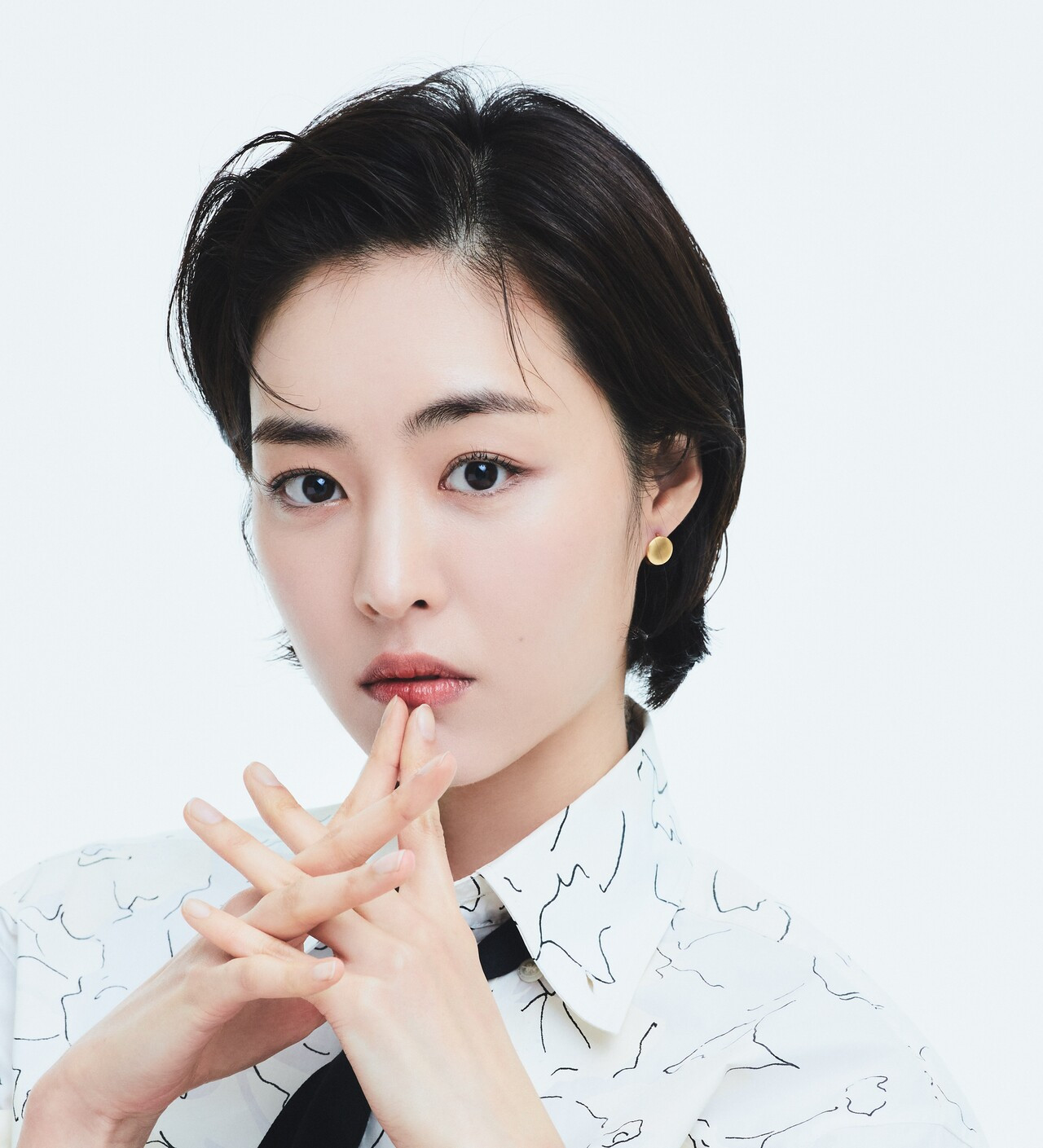 Không phải Son Ye Jin, đây mới là 'tình đầu' của Hyun Bin y7