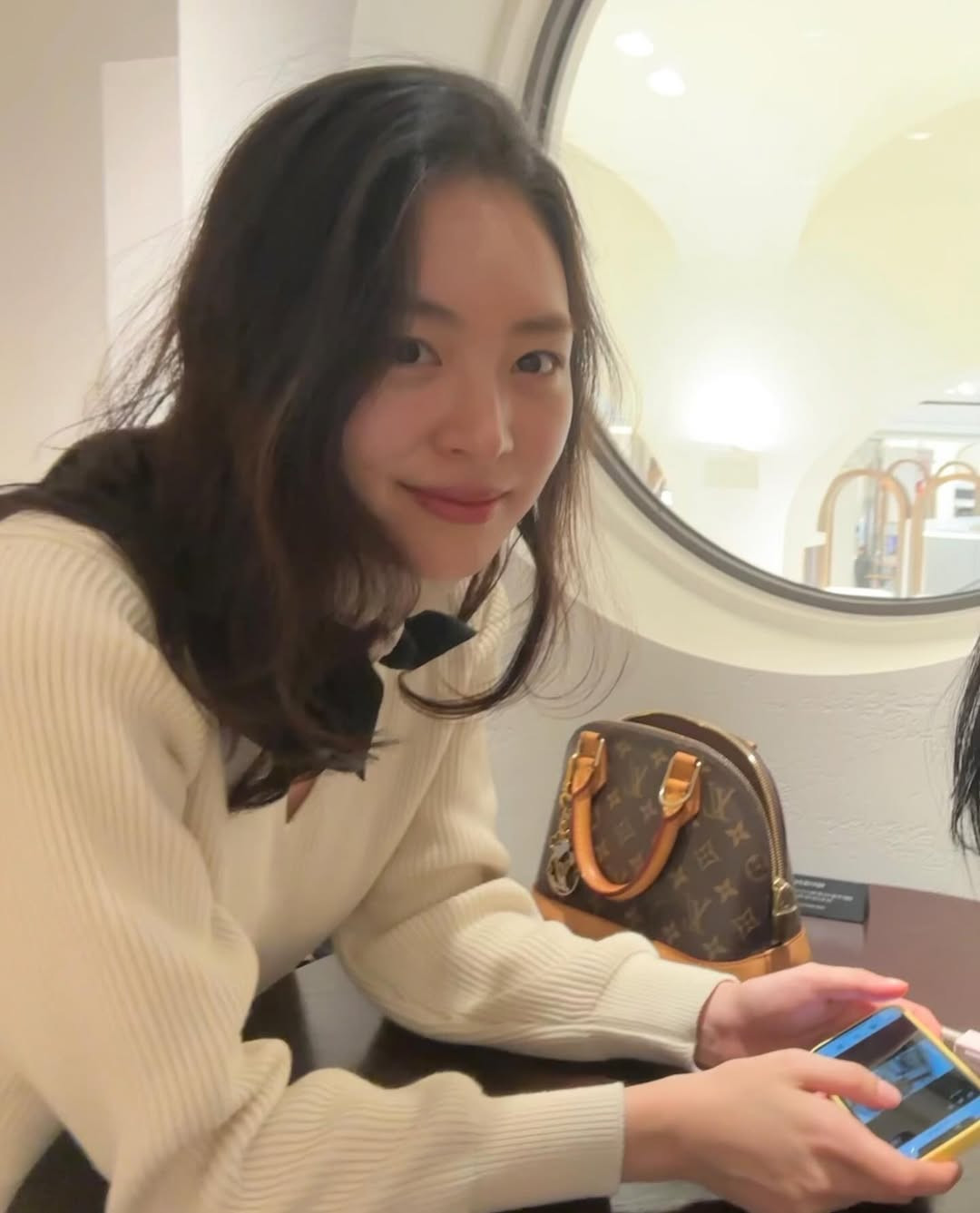 Không phải Son Ye Jin, đây mới là 'tình đầu' của Hyun Bin jpg