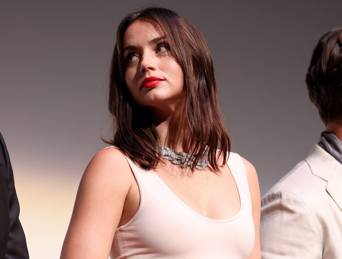 Nhan sắc mỹ nhân Cuba nghi hẹn hò Tom Cruise ảnh 8