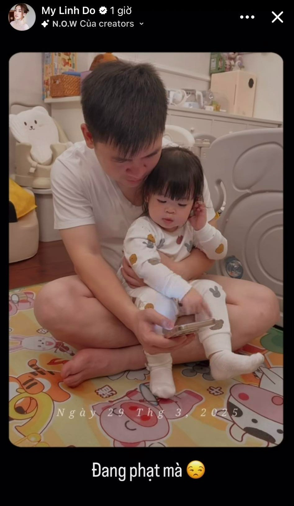 chồng Đỗ Mỹ Linh ra ngoài dát hàng hiệu tiền tỷ về nhà làm bố bỉm đích thực