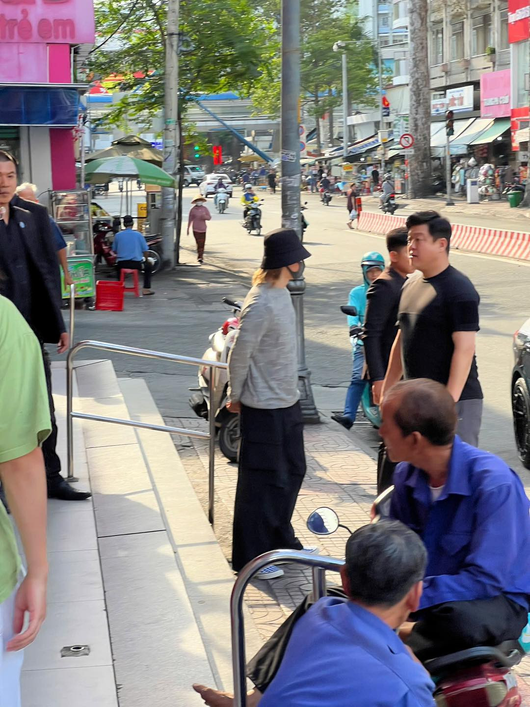 4948913211004408098466850208158456117645922n