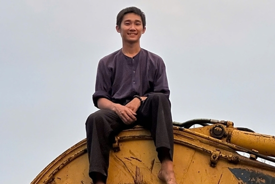 Tiết lộ về chiến sĩ đặc công đóng cả 2 bom tấn 'Địa đạo' và 'Lật mặt 8'