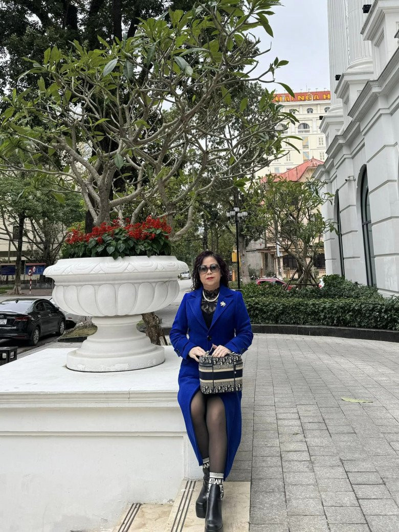 Mẹ vợ Cường Đô La hiếm hoi lộ diện nói 1 câu thấy rõ mối quan hệ với con rể