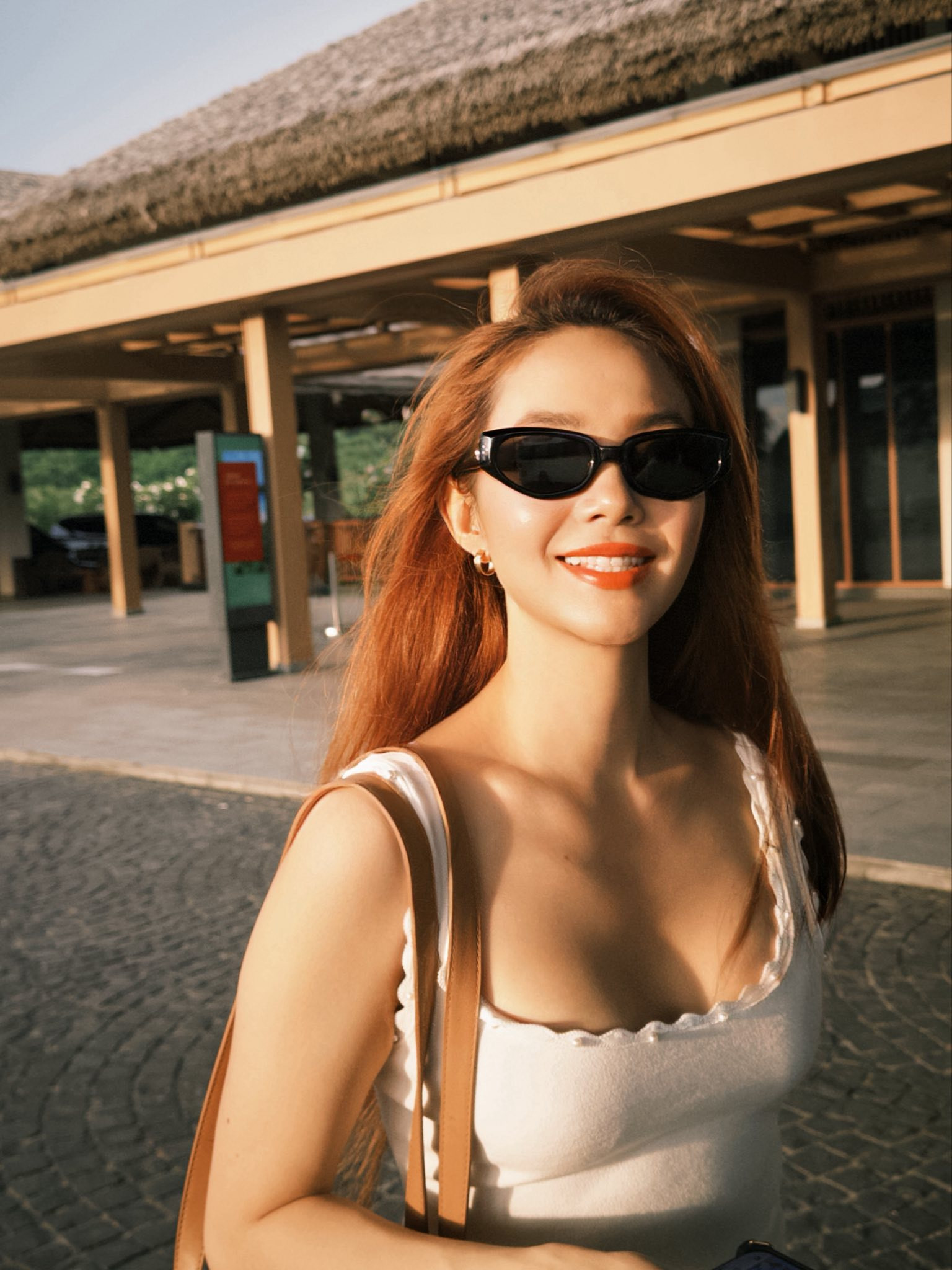 Minh Hằng chào hè bằng loạt ảnh nóng bỏng, minh chứng 'gái một con trông mòn con mắt' Minh Hằng chào hè bằng loạt ảnh nóng bỏng, minh chứng 'gái một con trông mòn con mắt'- Ảnh 2.