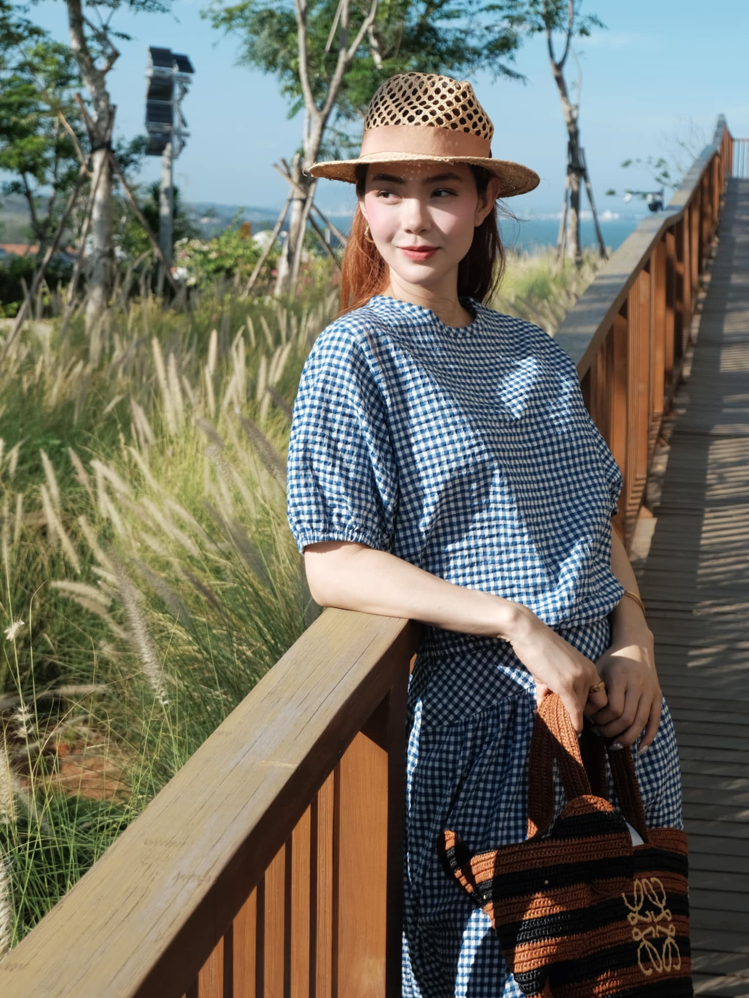 Minh Hằng chào hè bằng loạt ảnh nóng bỏng, minh chứng 'gái một con trông mòn con mắt' Minh Hằng chào hè bằng loạt ảnh nóng bỏng, minh chứng 'gái một con trông mòn con mắt'- Ảnh 7.