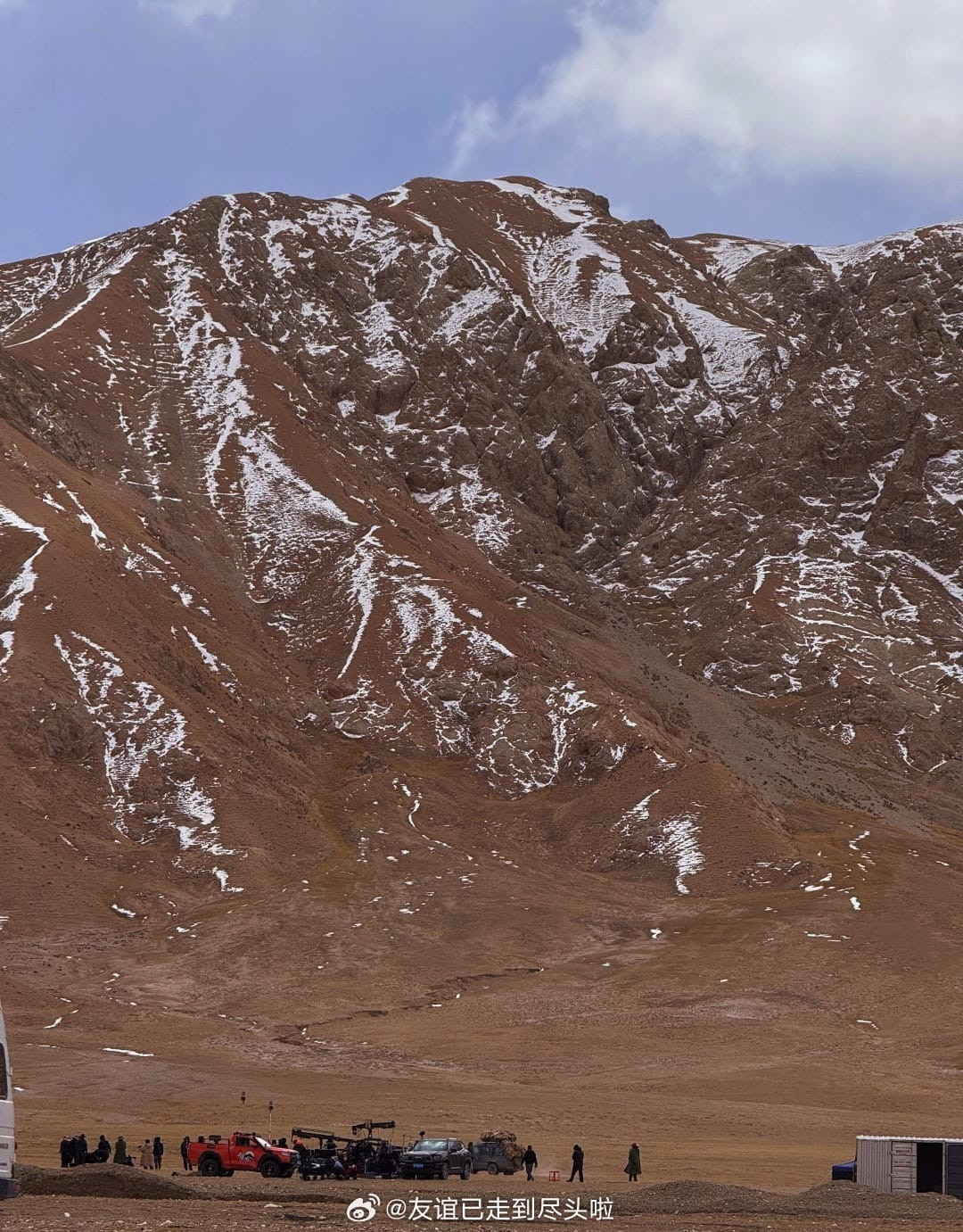 Choáng ngợp với địa điểm quay phim khắc nghiệt của Dương Tử và Hồ Ca - Ảnh 2