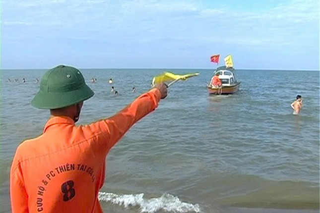 Vụ đôi vợ chồng sắp cưới đuối nước tử vong ở biển Cửa Lò: Tiết lộ thêm chi tiết đau lòng - Ảnh 2.