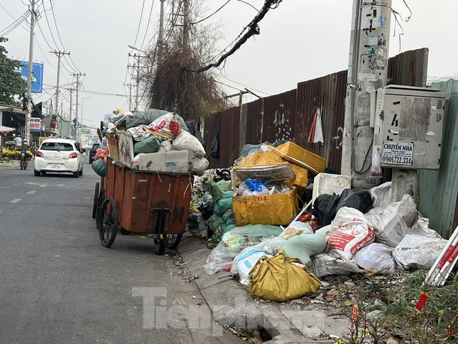 Từ 1/6, người dân TPHCM trả tiền thu gom rác như thế nào? ảnh 3