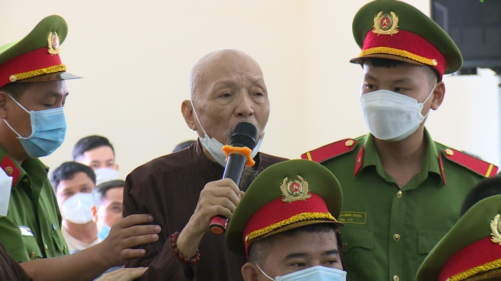 Vụ “Tịnh thất Bồng Lai”: Đưa Lê Tùng Vân ra xét xử tội loạn luân- Ảnh 2.