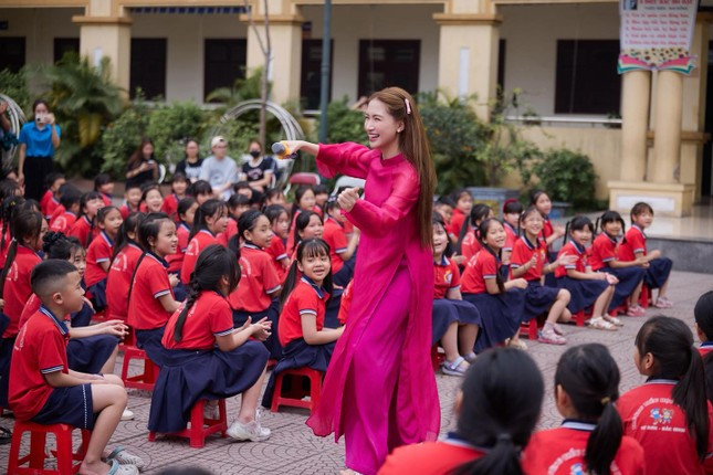 'Bắc Bling' đạt 200 triệu view nhanh nhất lịch sử ảnh 2