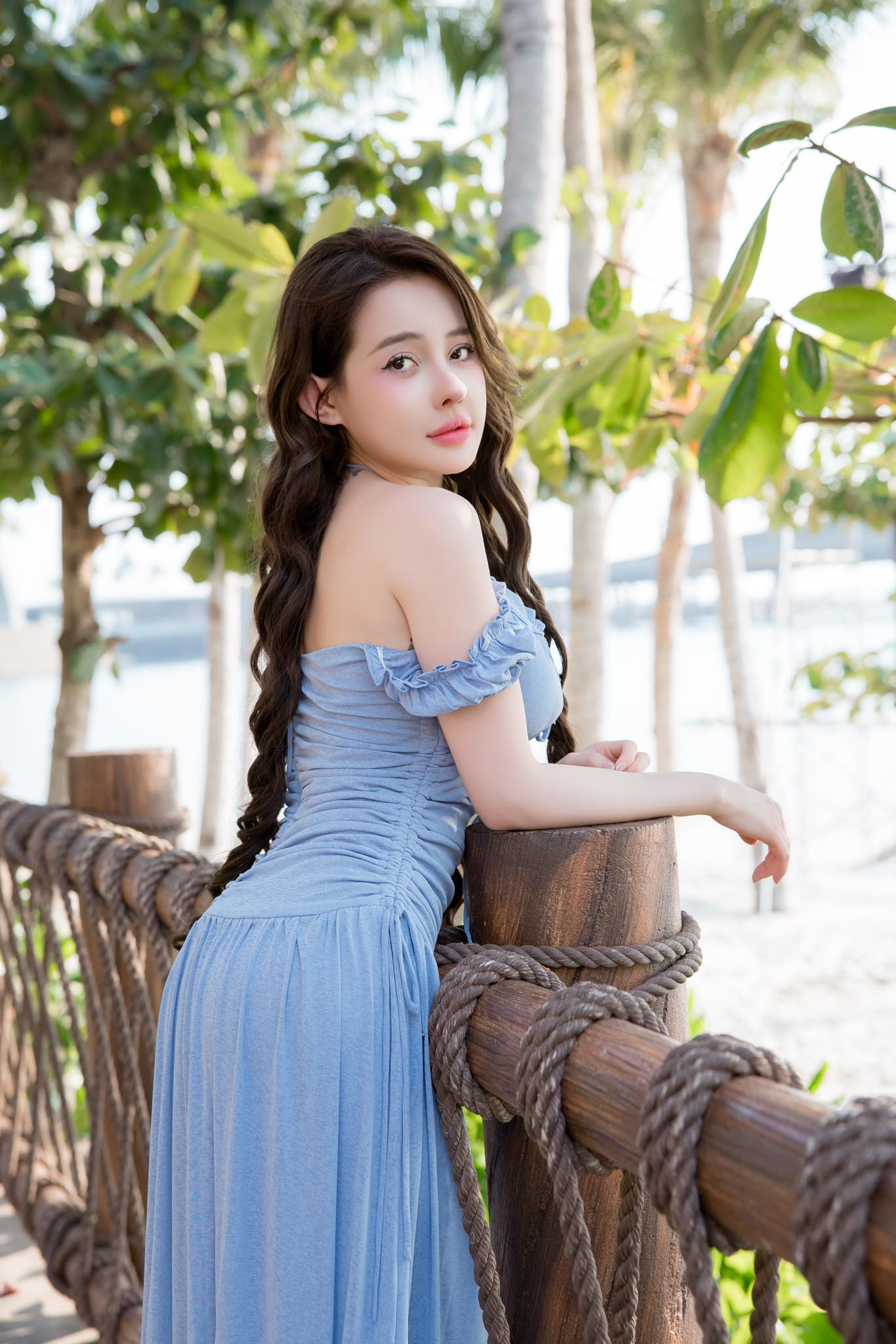 Chia sẻ dậy sóng MXH của Ngân 98 trước ồn ào bán thuốc giảm cân chứa chất cấm