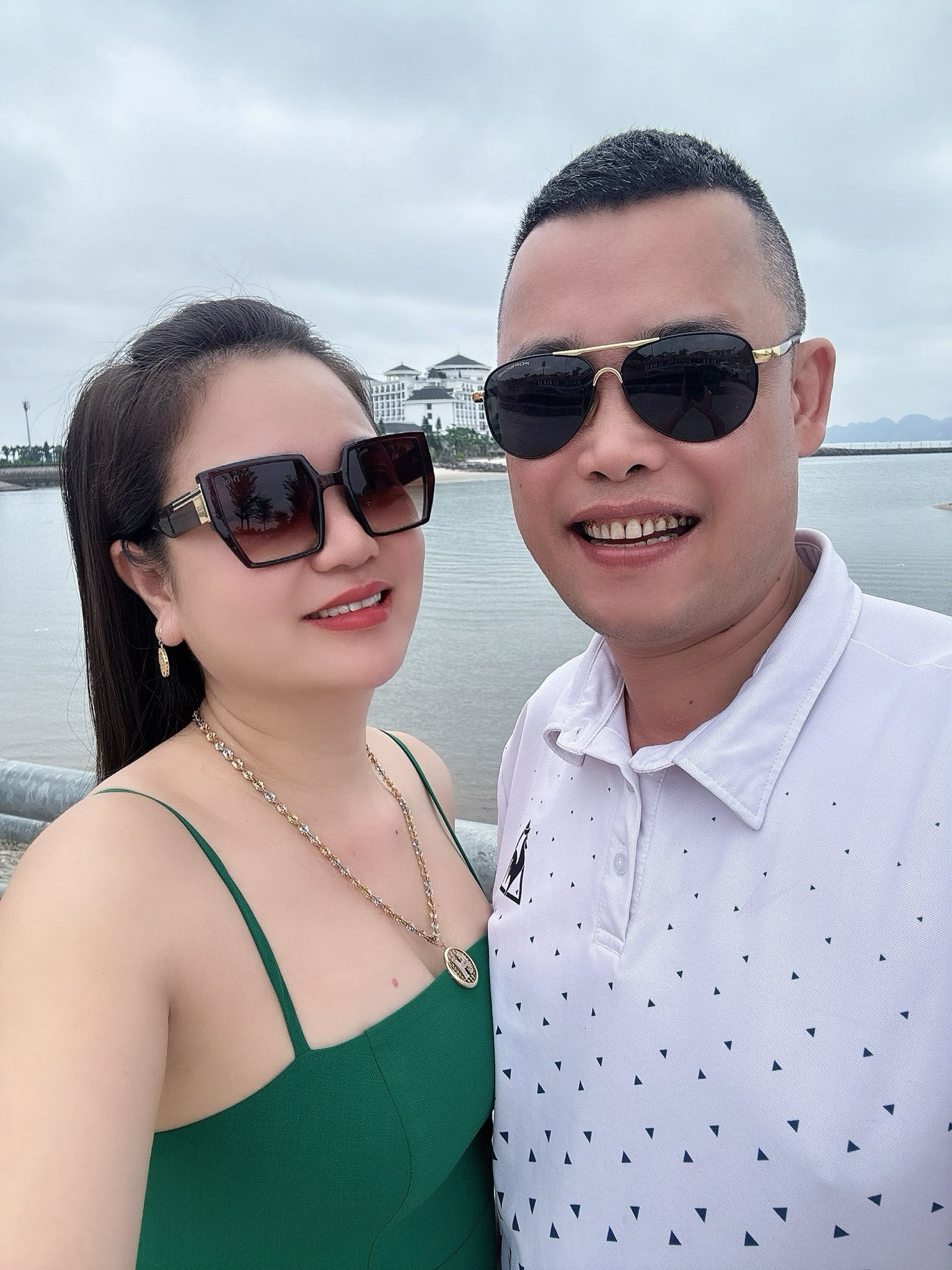 Kiểu váy 2 dây được bạn gái Hiệp Gà tích cực lăng xê Kiểu váy 2 dây được bạn gái Hiệp Gà tích cực lăng xê- Ảnh 6.