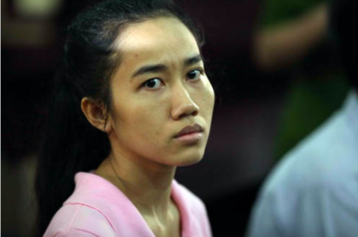 Hoa hậu Võ Thị Mỹ Xuân bị bắt vì hành vi môi giới mại dâm vào năm 2012.