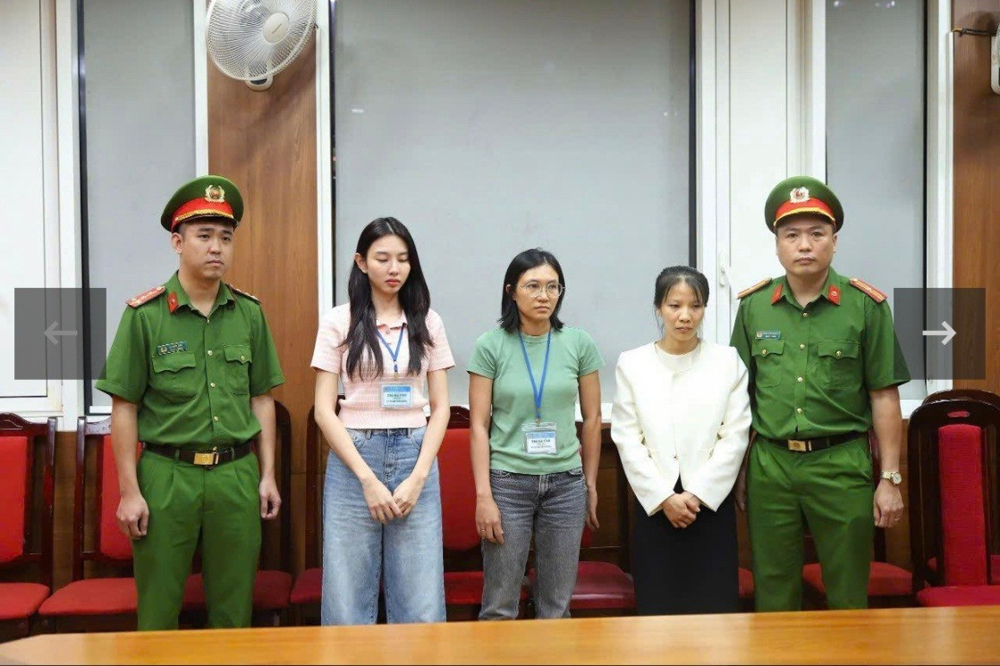 Hoa hậu Nguyễn Thúc Thùy Tiên bị tước danh hiệu