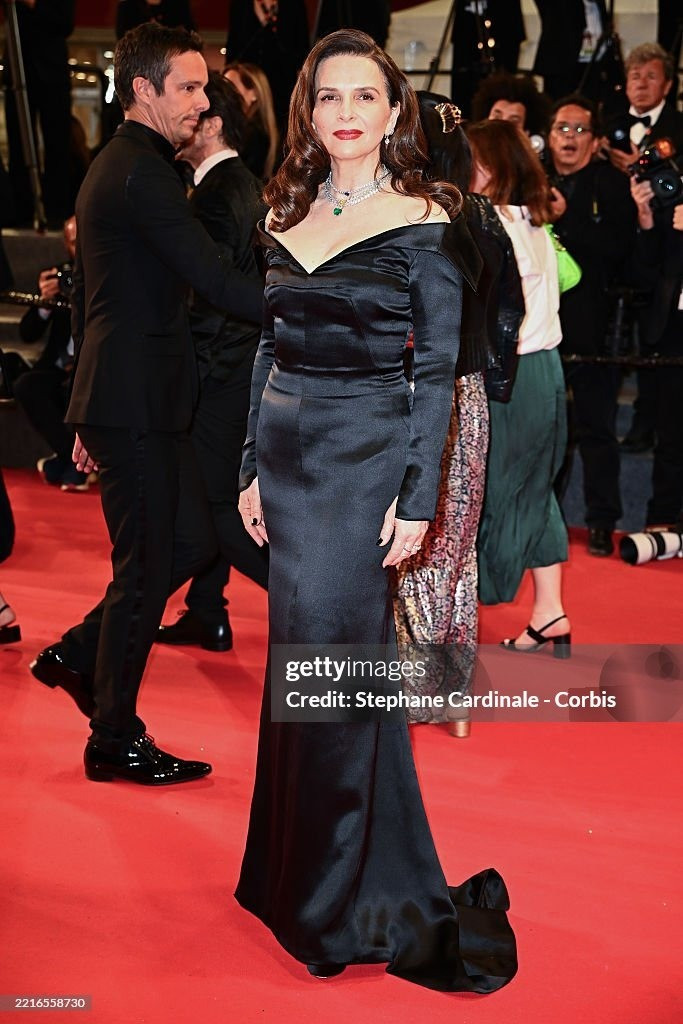 Thư Kỳ đẹp không góc chết, thách thức cả ống kính hung thần ở Cannes ảnh 21