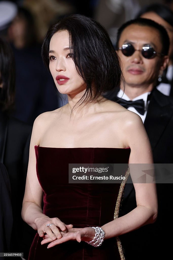 Thư Kỳ đẹp không góc chết, thách thức cả ống kính hung thần ở Cannes ảnh 7