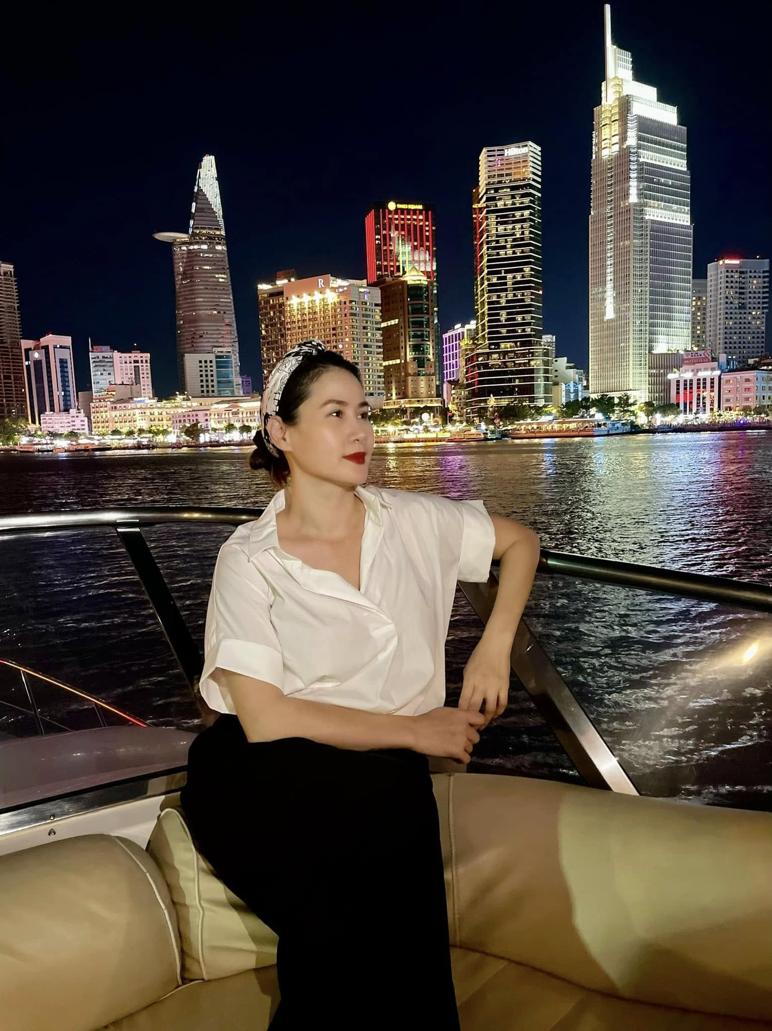 Vẻ đẹp mặn mà của bạn thân Tăng Thanh Hà - diễn viên phim 'Mặt trời lạnh' sắp nối sóng 'Cha tôi người ở lại' Vẻ đẹp mặn mà của bạn thân Tăng Thanh Hà - diễn viên phim nối sóng VTV sau khi 'Cha tôi người ở lại' kết thúc - Ảnh 7.