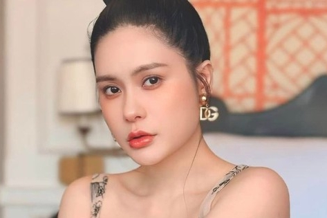 Cơn bão hàng giả cuốn phăng nhiều nghệ sĩ Việt