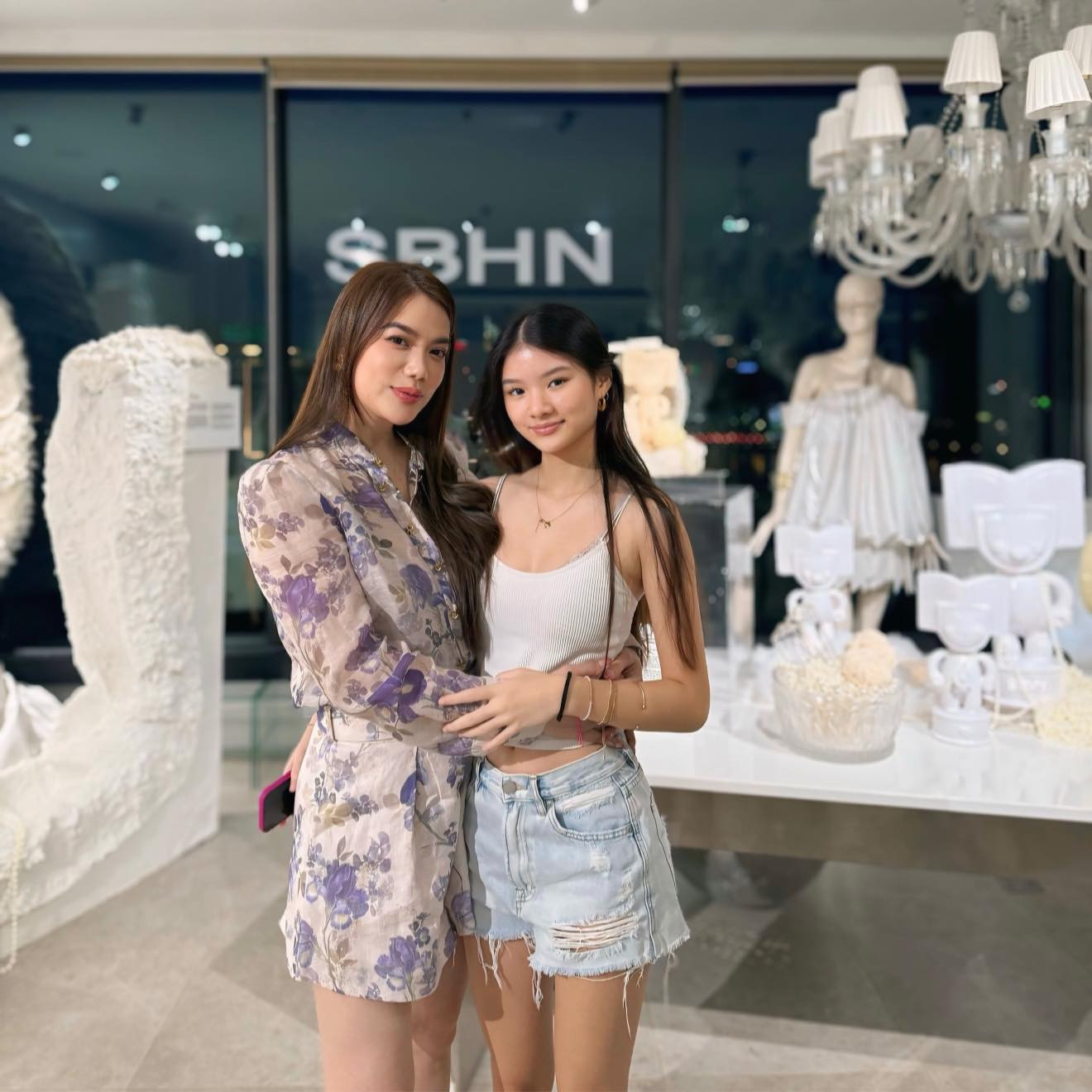 httpsgiadinhsuckhoedoisongvnainu17tuoinhatruongngocanhtromasohuudoichancucpham17225052416293675htm