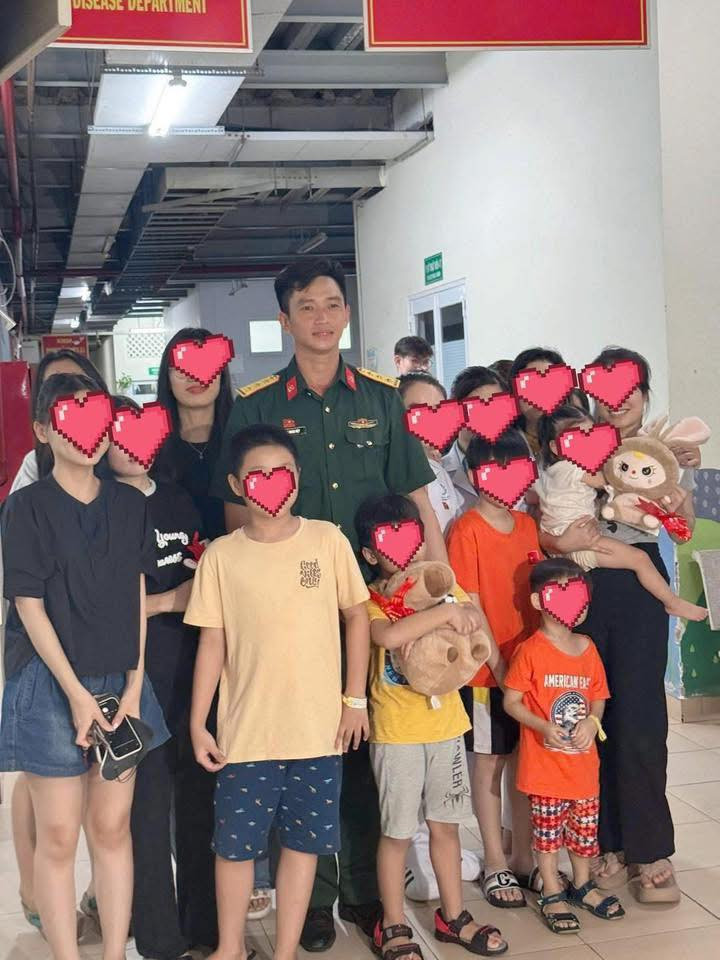 Bất ngờ diện mạo hiện tại của chiến sĩ Lê Hoàng Hiệp sau 1 tháng gây sốt tại lễ diễu binh