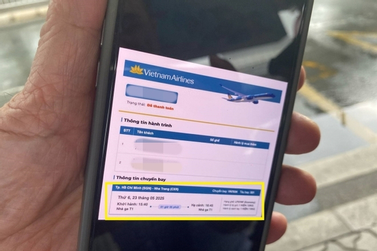Đến Tân Sơn Nhất, khách nháo nhác tìm đường sang nhà ga T3 vì lý do 'trời ơi'